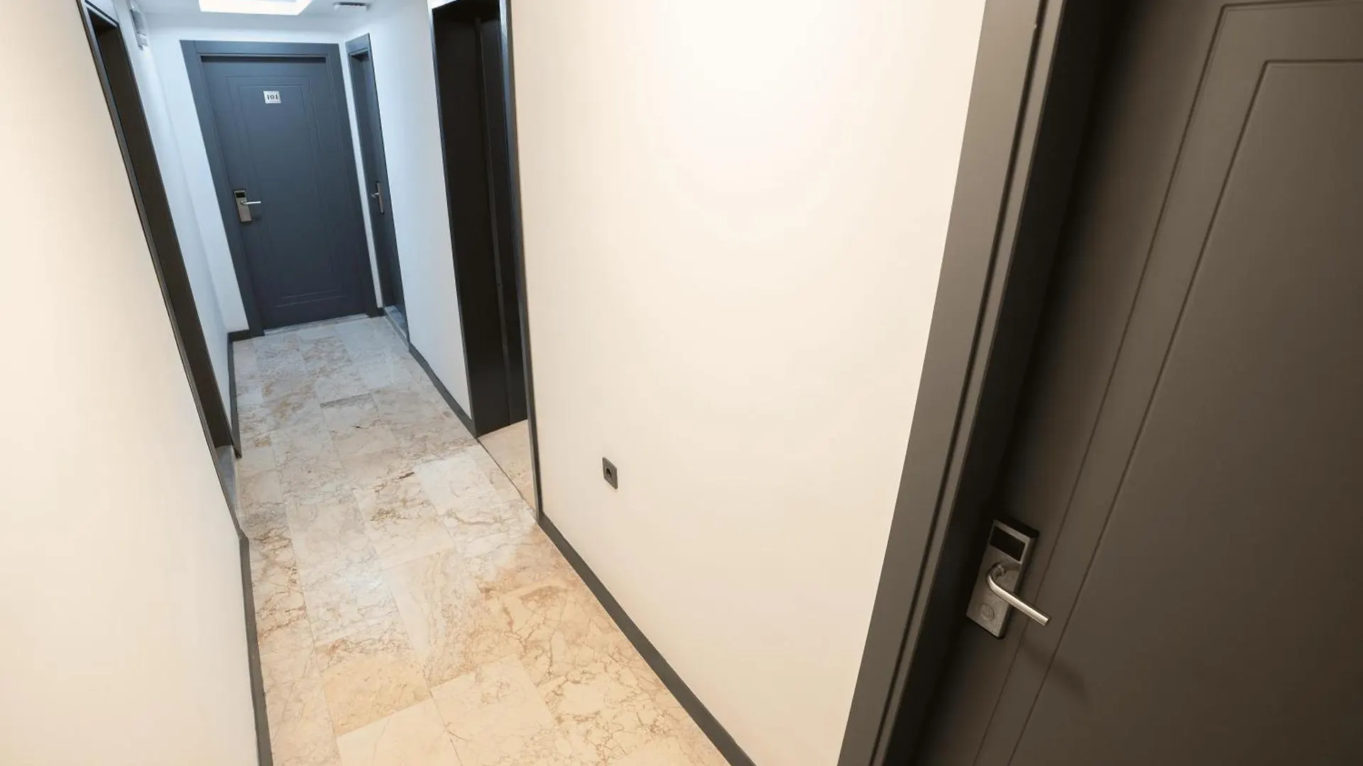 Kriti Hotel אנטליה 3*,